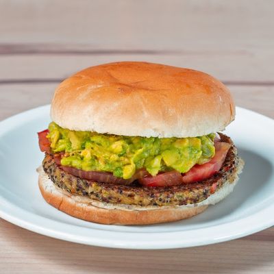 Hamburguesa quinoa Tomate Palta