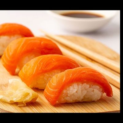 Nigiri de salmón