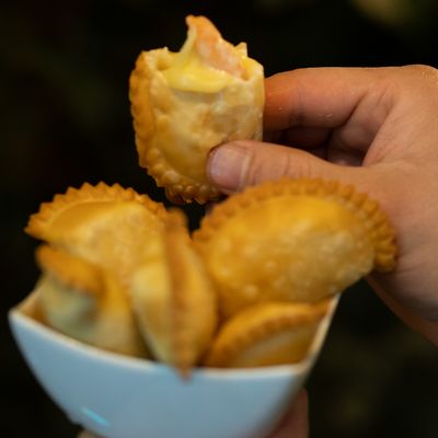 Empanaditas Camarón Queso