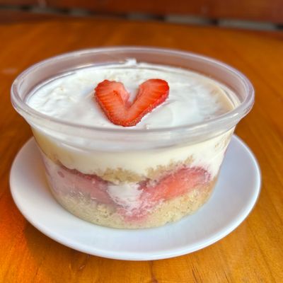 Torta de Leche Nido Con Frutilla 🍓