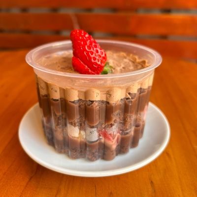 Torta de Brigadeiro con Frutilla