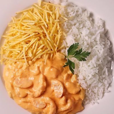 Strogonoff de frango (Strogonoff de Pollo)