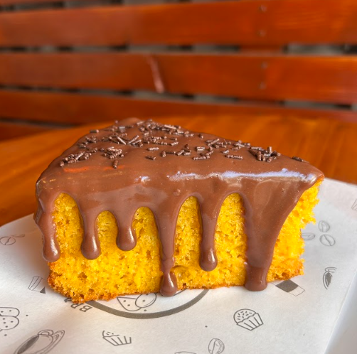 Queque Zanahoria Con Brigadeiro