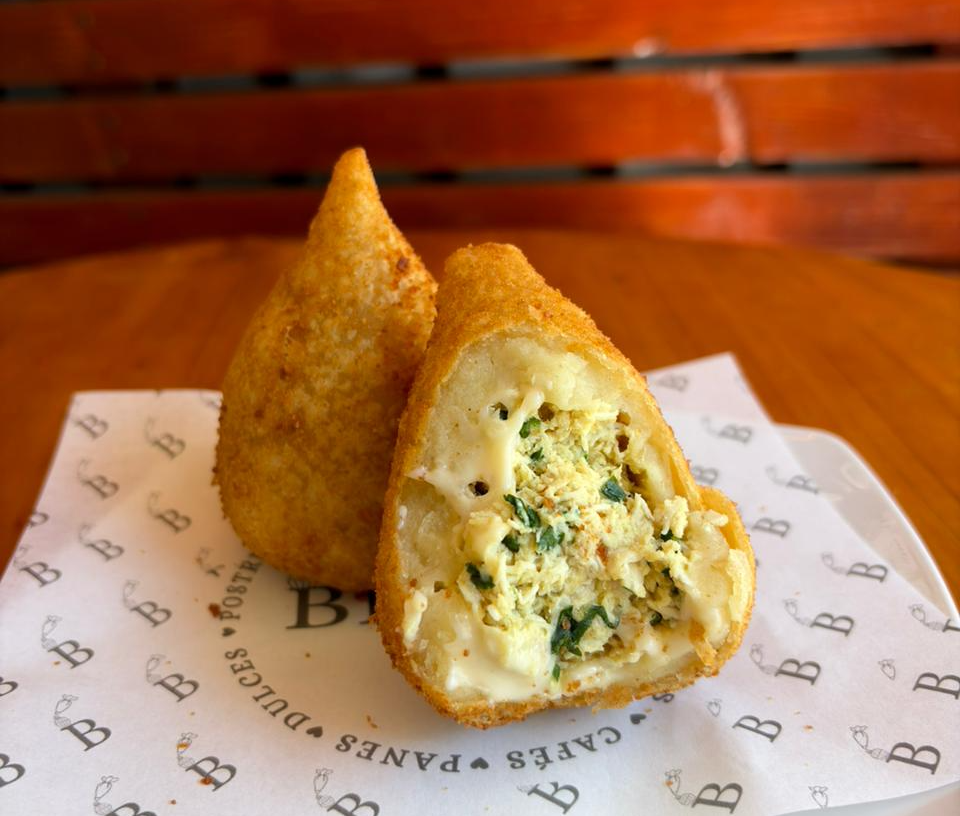 Coxinha de Pollo con Queso Crema Grande
