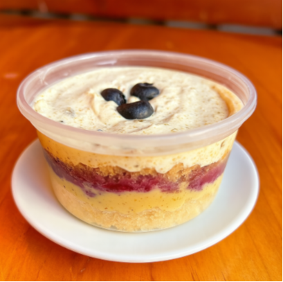 Torta de Pistacho e Frutos Rojos