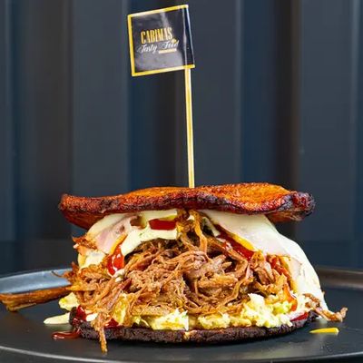 Patacon Carne Mechada