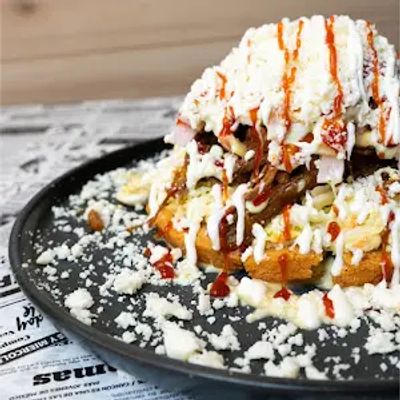 Arepa Cabimera Carne Mechada