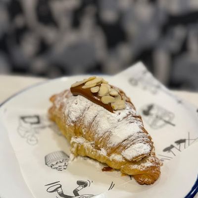 Croissant dulce de leche