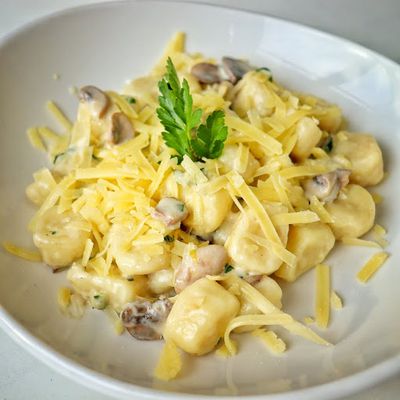 Gnocchi con Salsa Vegetariana