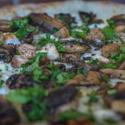 Pizza Funghi al Tartufo