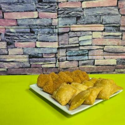 10 Nuggets + 10 empanaditas