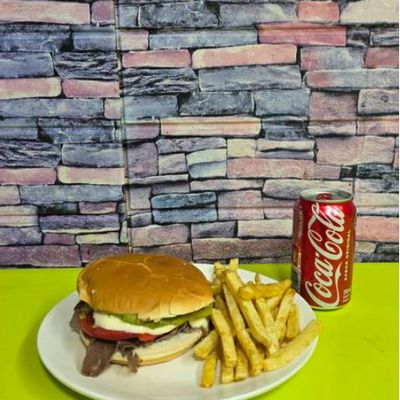 Combo 1: Churrasco Italiano + Papas Fritas + Bebida Lata