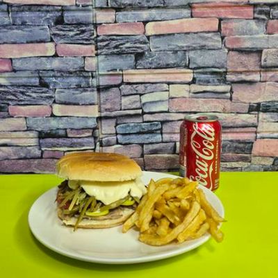 Combo 3: Churrasco Chacarero + Papas Fritas + Bebida Lata