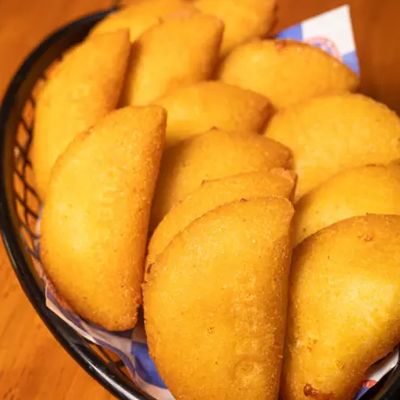 12 EMP. COCTEL + 2 SALSA MEDIANA