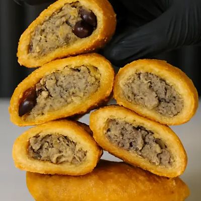 Empanada Mechada