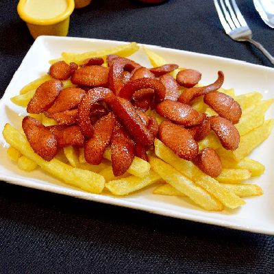 Salchipapas + Bebida