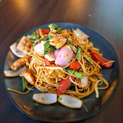 TALLARIN SALTADO DE POLLO