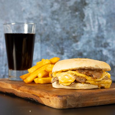 Sándwich Barros Luco + Papas Fritas + Bebida