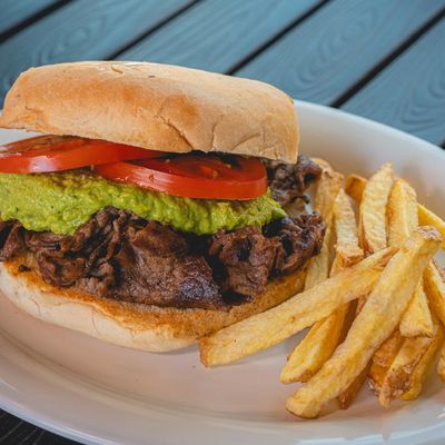 CHURRASCO TOMATE PALTA