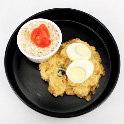 Picante de Pollo con Arroz pilaf
