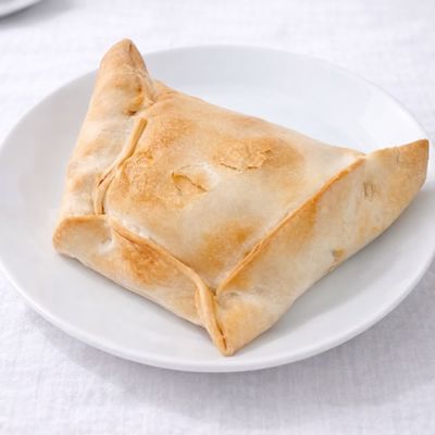 Empanada de Pino Artesanal: Carne y Sabor | FoodCentral