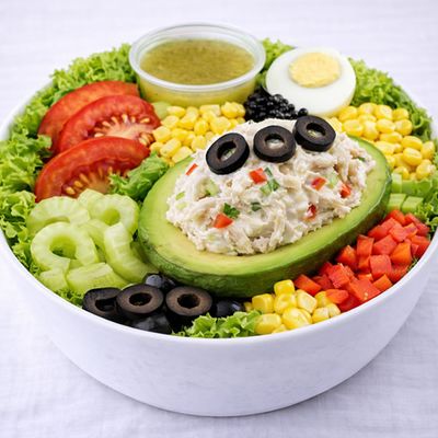 Tradicional Palta Reina con Pollo a Domicilio | FoodCentral