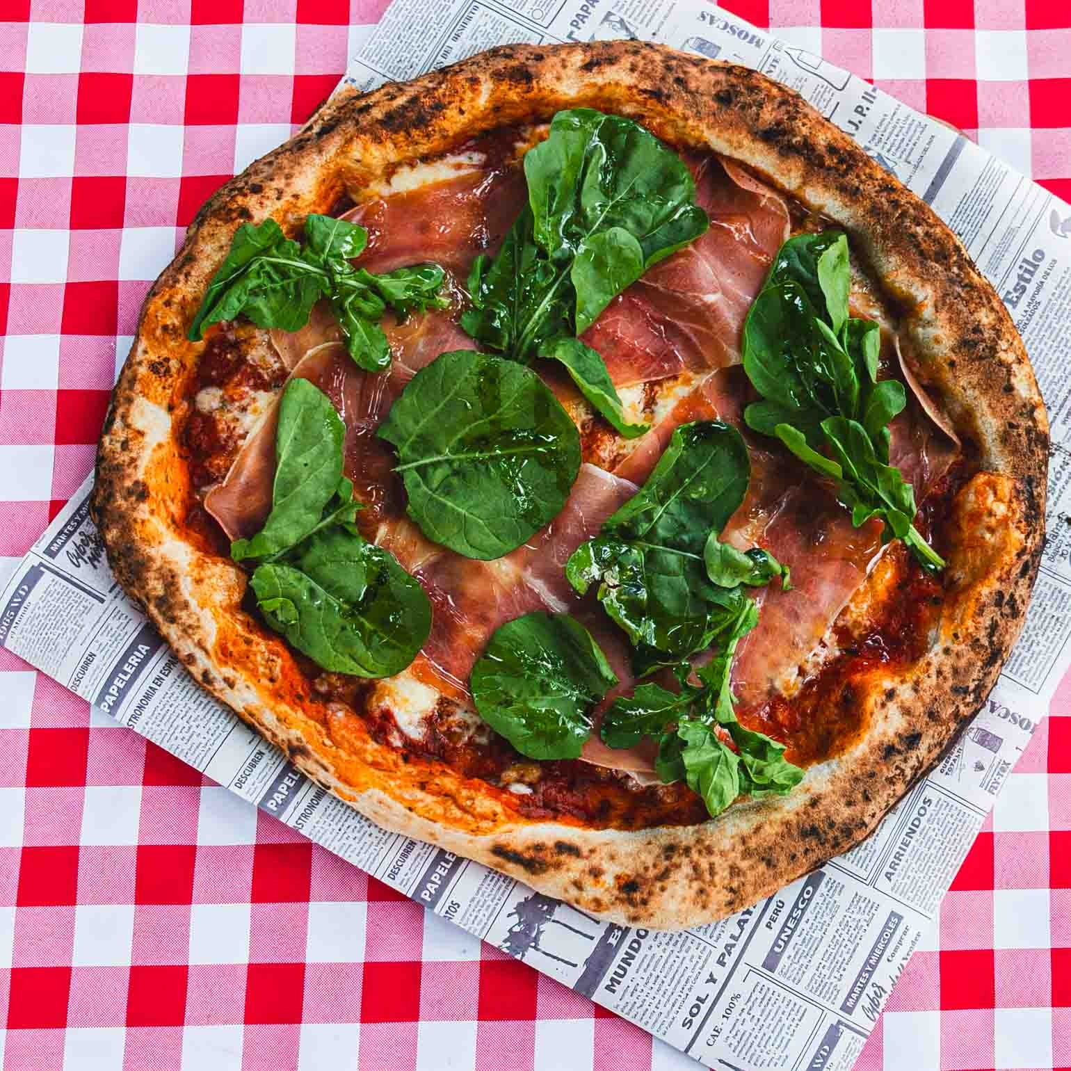 Pizza Jamón Serrano Rúcula