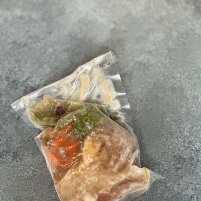 POLLO ARVEJADO