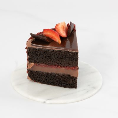 Porción Queque Fresa y Cioccolato