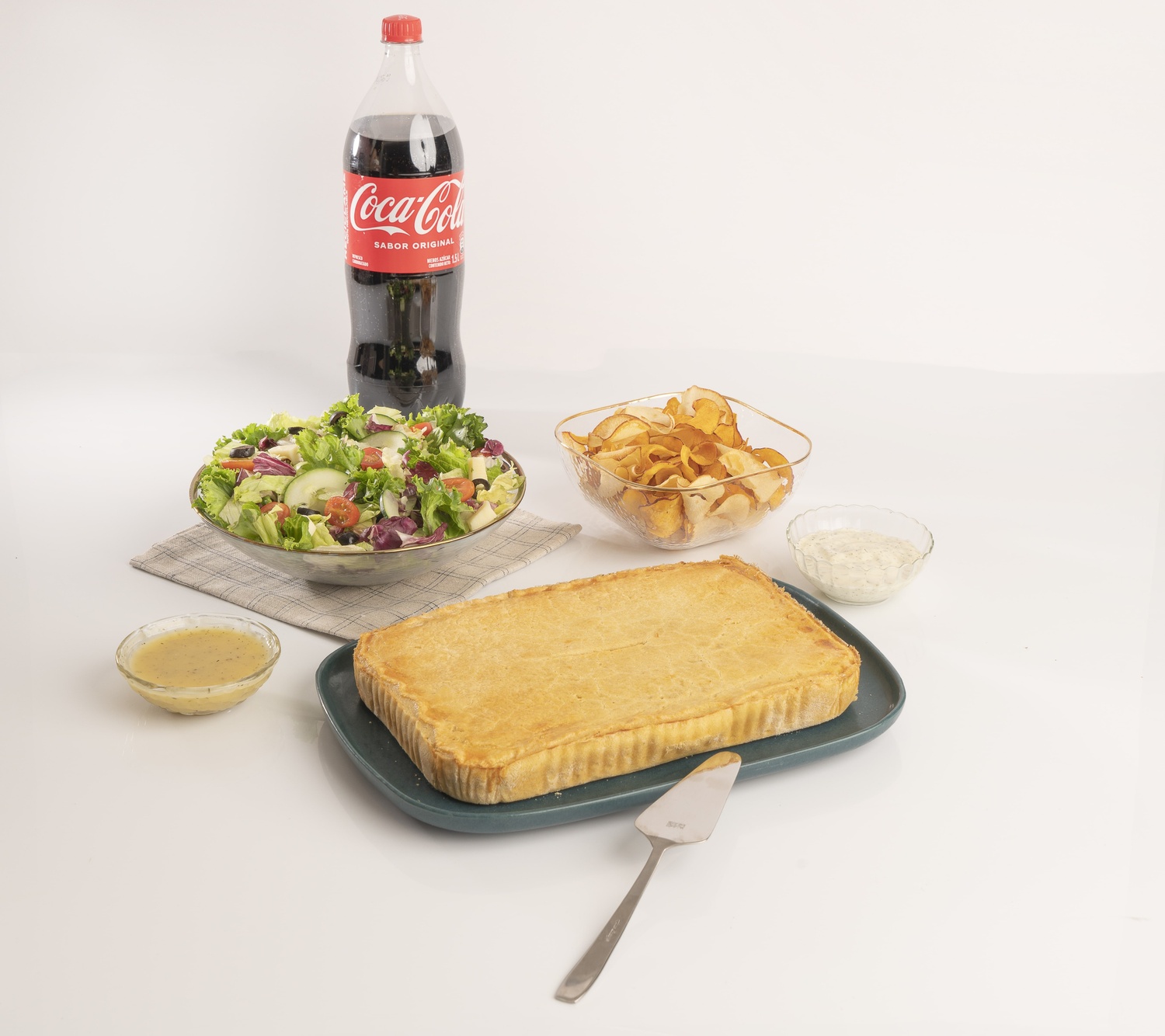 Paqui Pastel Pollo+Ensalada+Coca