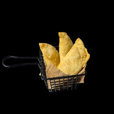 3x Empanadas con queso