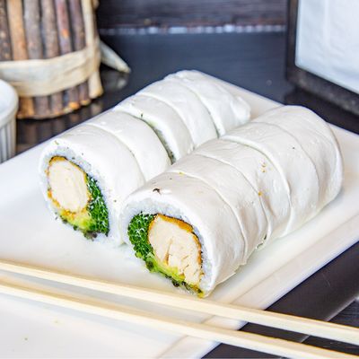 Cheese Rolls - Roll envuelto en queso crema (10 cortes)