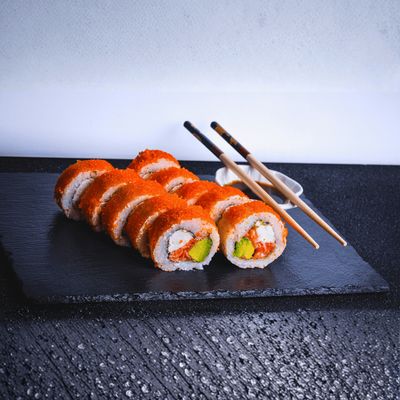 Masago Rolls - Roll envuelto en masago (10 cortes)