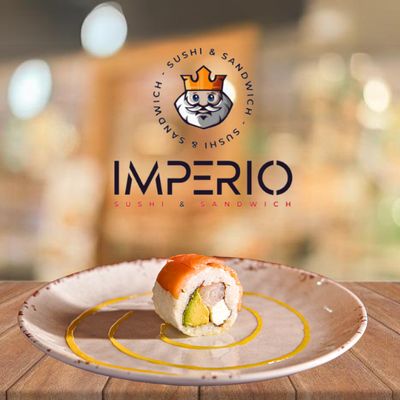 Sake Rolls - Roll envuelto en salmón (10 cortes)