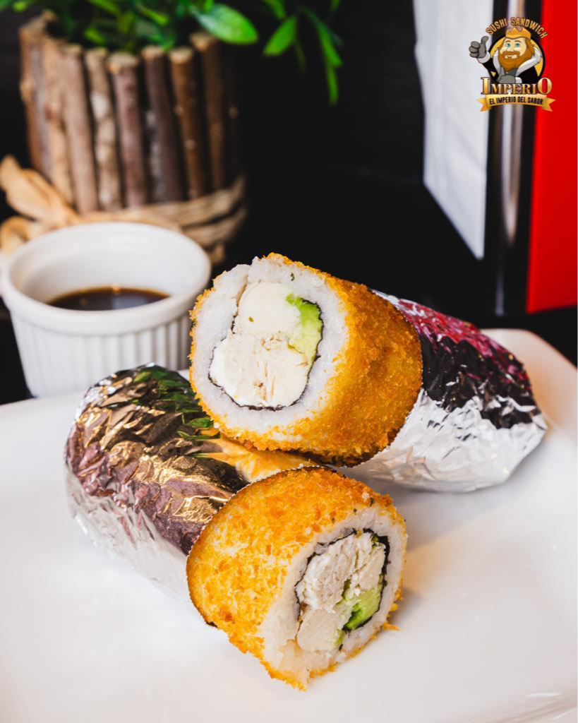 Handroll Pollo, Palta y queso