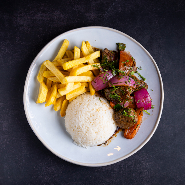 Lomo saltado