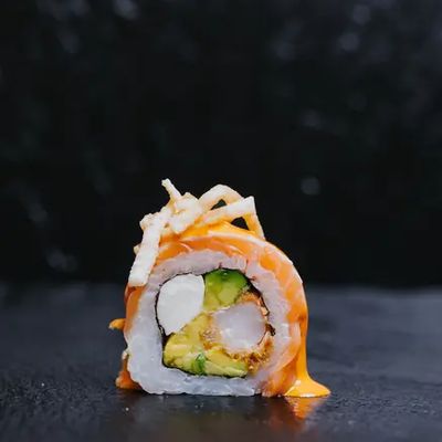 ROLLS ENVUELTOS EN SALMON Y ATUN