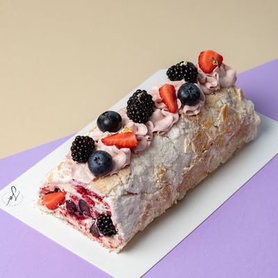 Tronco de merengue berries 8 personas