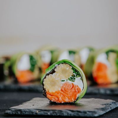 Avocado Pili Roll