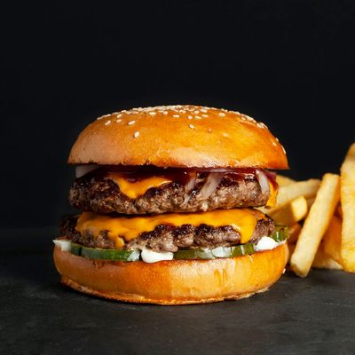 Doble Cuarto Burgues + Papas