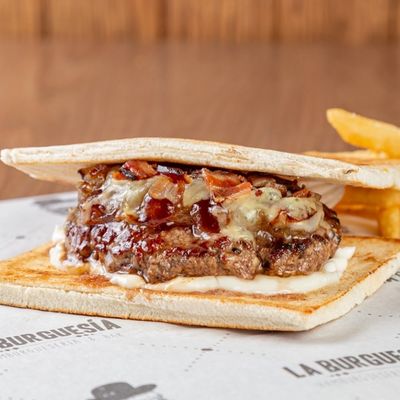 Grillada Burger + Papas