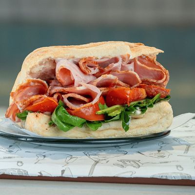 LOMITO KASSLER con tomates asados