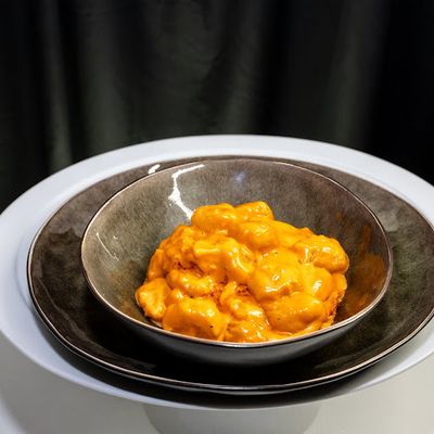 Gnocchi salsa rose y parmesano