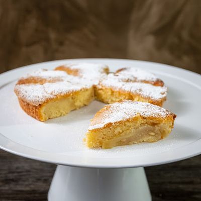 Tarta de peras y almendras