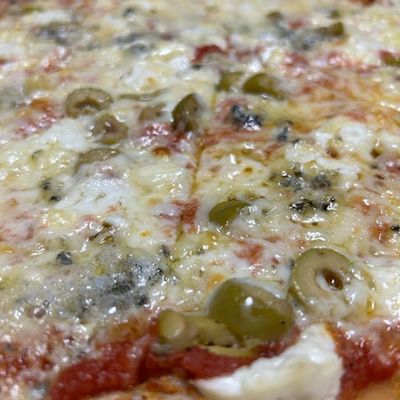 4 Quesos - aceitunas verdes