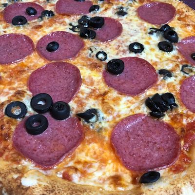 Salame - aceitunas negras