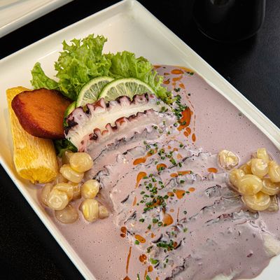 Tiradito Pulpo al Olivo