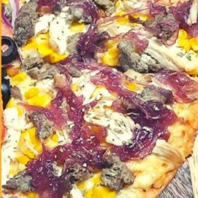 Pizza Pastel de Choclo + Bebida