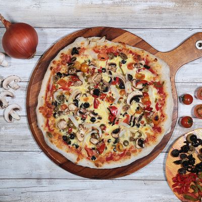 Pizza Vegetariana (Mediana o Familiar)