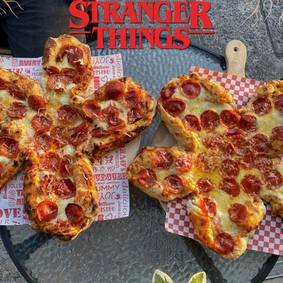 PIZZA STRANGER THINGS